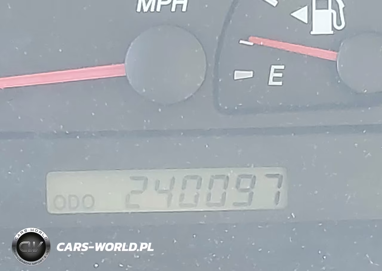 2002 Toyota Camry Le VIN:4T1BE32K22U060377 - 15