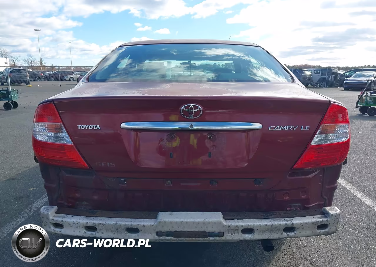 2002 Toyota Camry Le VIN:4T1BE32K22U060377 - 16