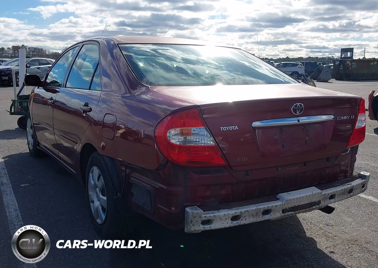 2002 Toyota Camry Le VIN:4T1BE32K22U060377 - 3
