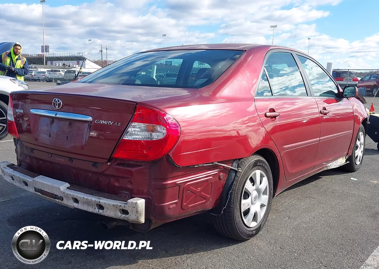 2002 Toyota Camry Le VIN:4T1BE32K22U060377 - 4