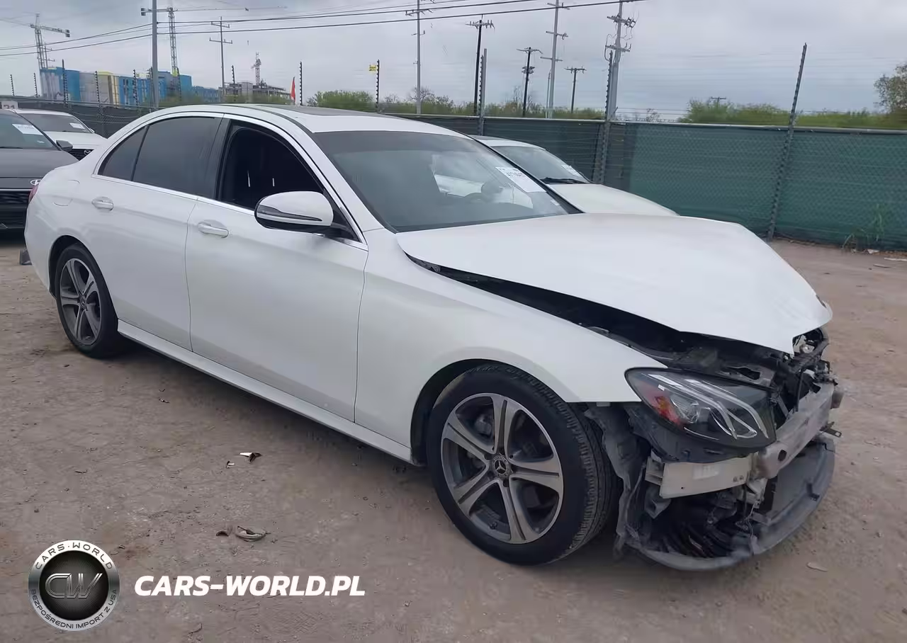 2019 Mercedes-Benz E 300