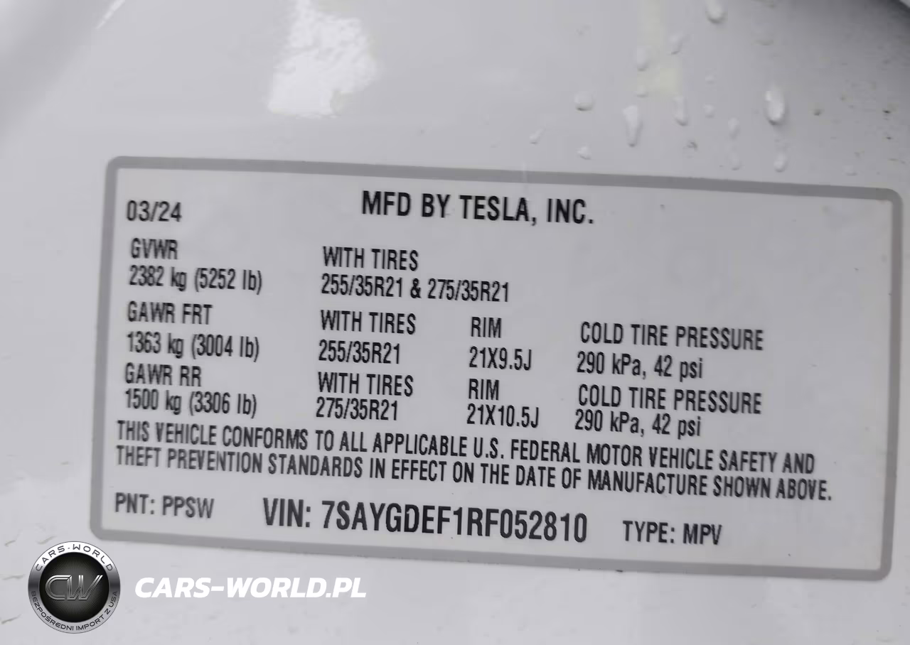 2024 Tesla Model Y Performance Dual Motor All-Wheel Drive VIN:7SAYGDEF1RF052810 - 9