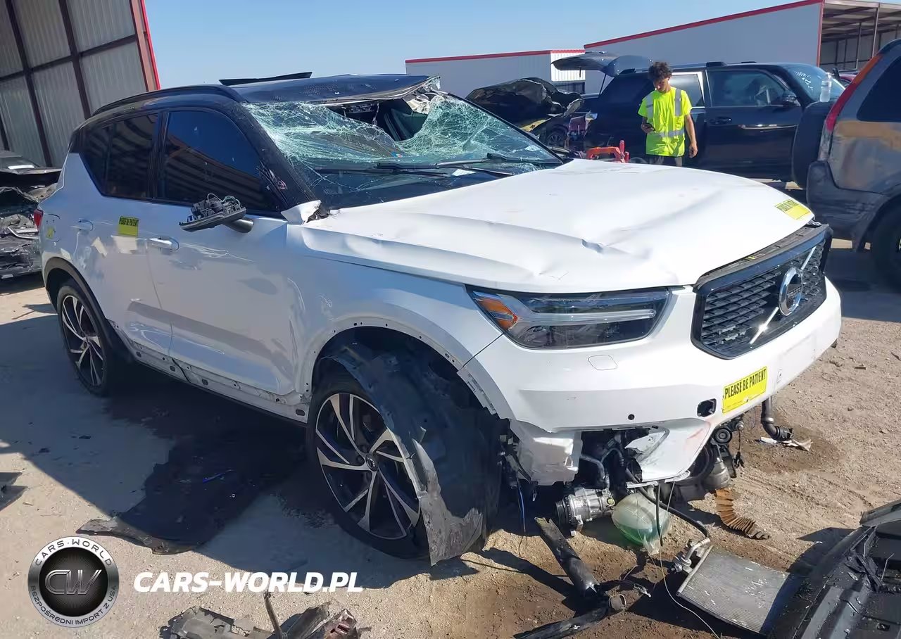 2021 Volvo Xc40 T5 R-Design