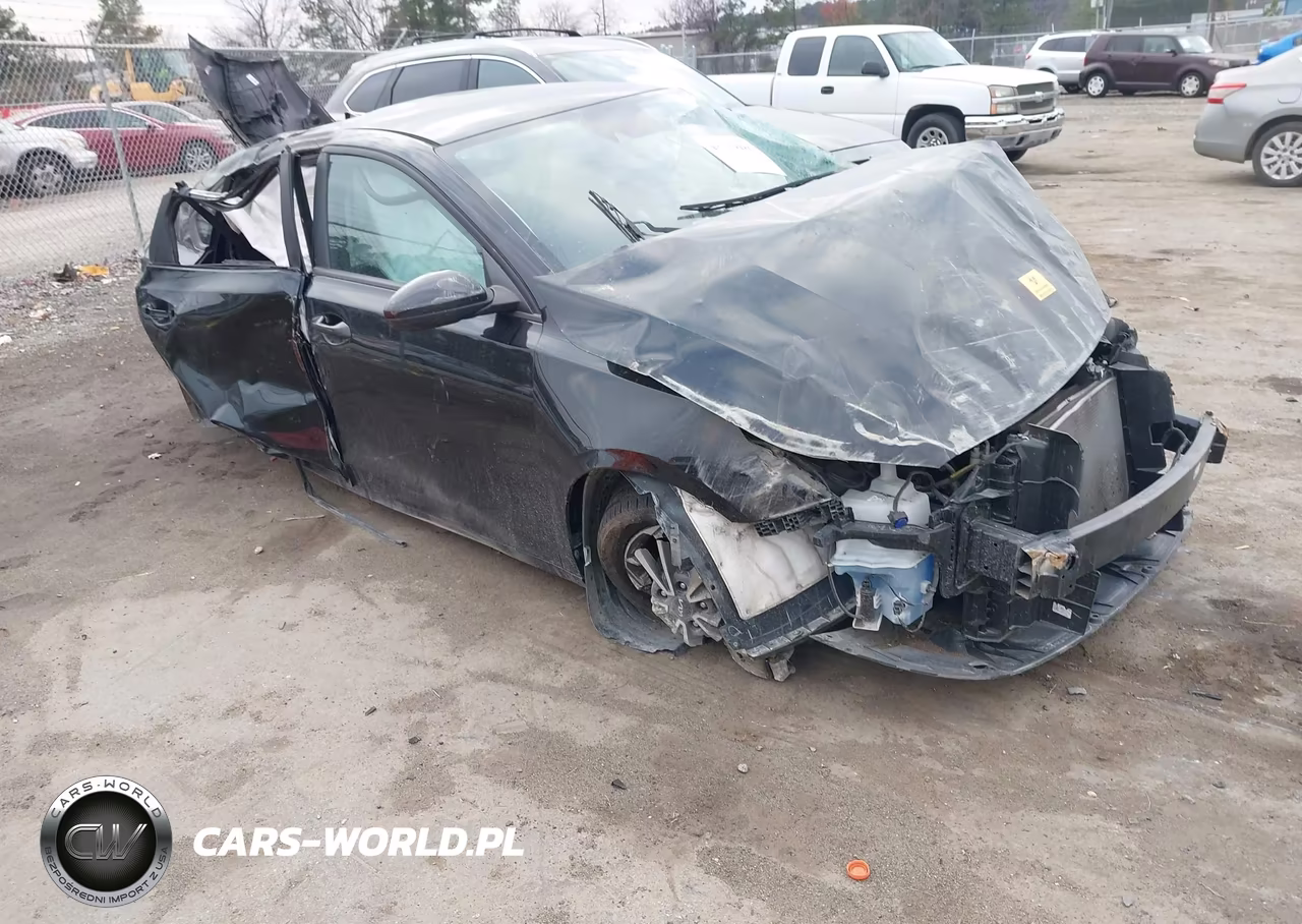 2023 Kia Forte Lxs