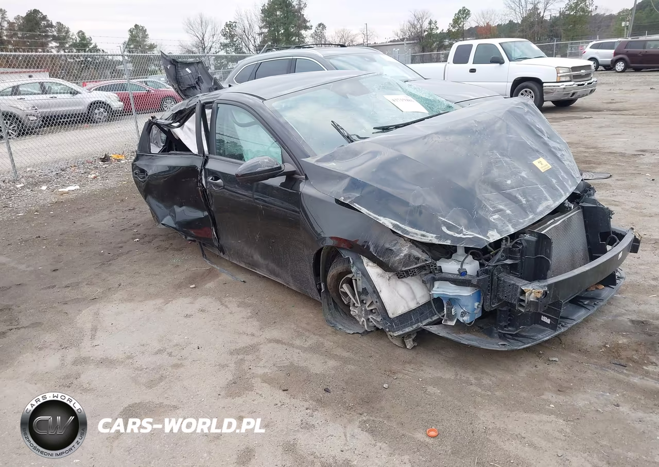2023 Kia Forte Lxs VIN:3KPF24AD4PE616976 - 6