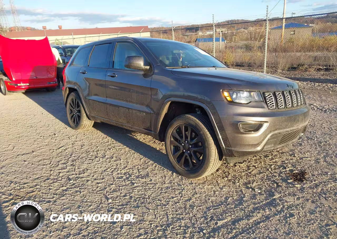 2021 Jeep Grand Cherokee Laredo X 4X4
