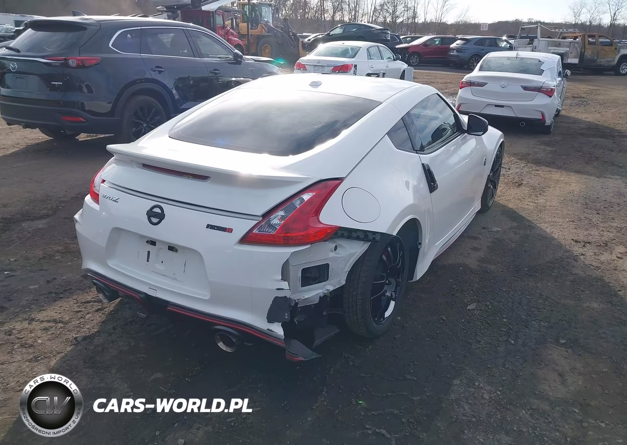 2015 Nissan 370Z Nismo Tech VIN:JN1AZ4EH0FM441048 - 17
