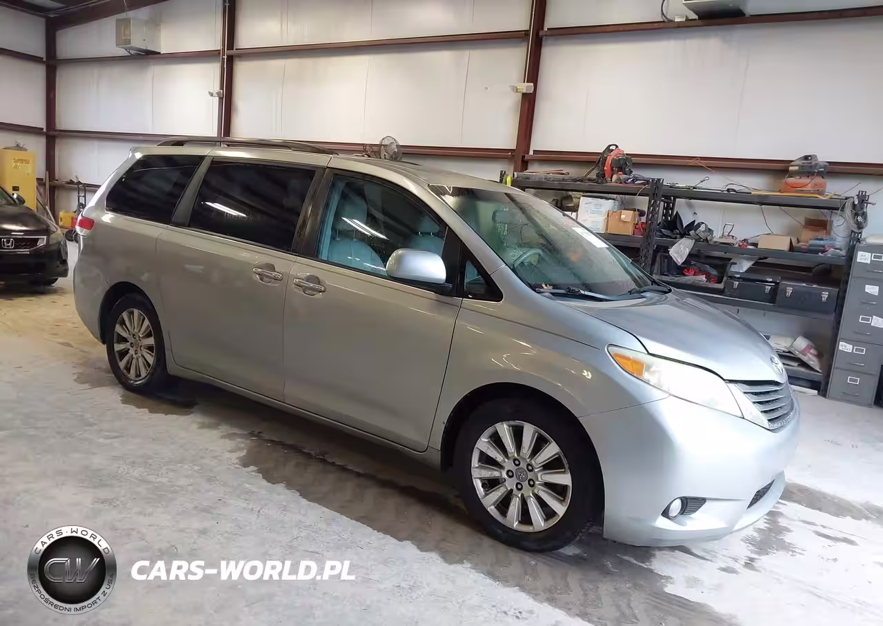 2011 Toyota Sienna Xle