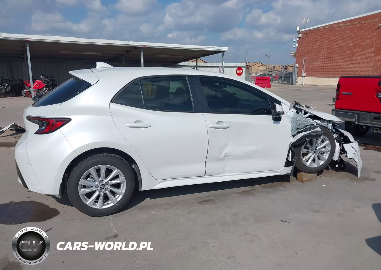 2025 Toyota Corolla Se VIN:JTND4MBE6S3247820 - 14