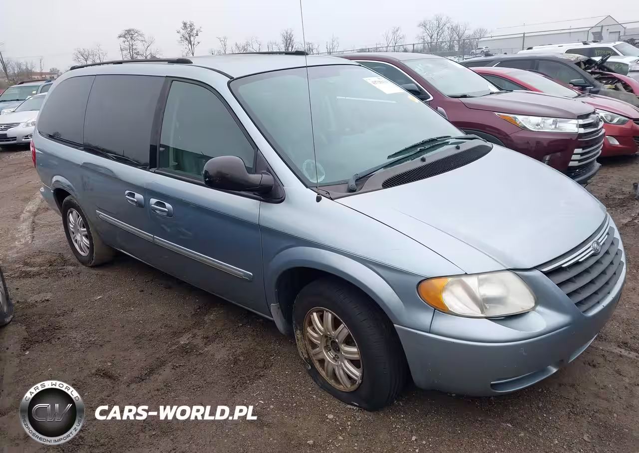 2005 Chrysler Town & Country Touring