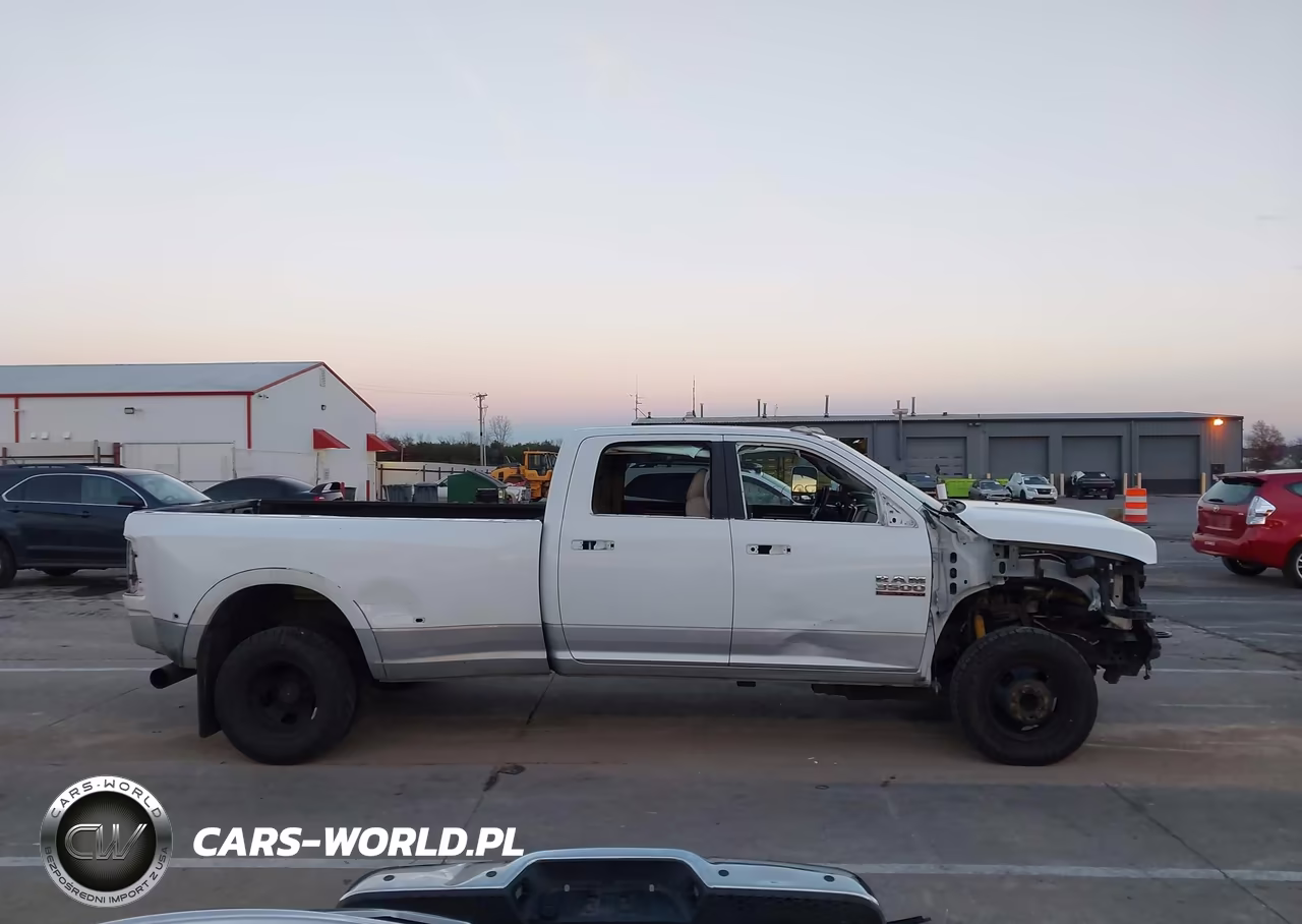 2013 Ram 3500 Laramie VIN:3C63RRJL5DG573064 - 14