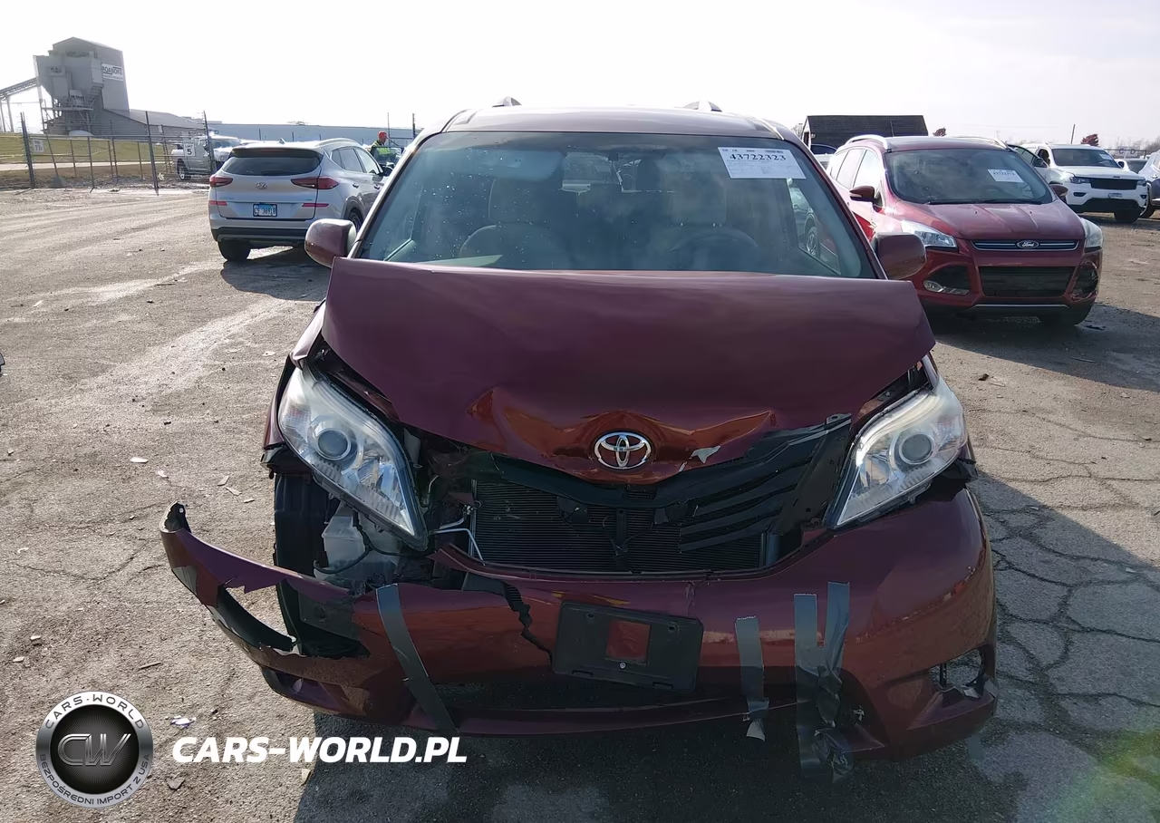 2014 Toyota Sienna Le V6 8 Passenger VIN:5TDKK3DC5ES406322 - 12