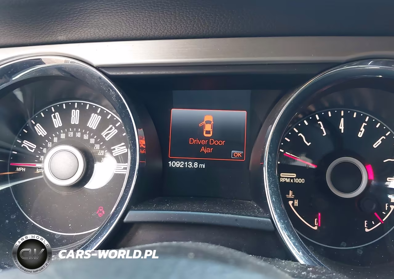 2014 Ford Mustang V6 Premium VIN:1ZVBP8AMXE5256058 - 7