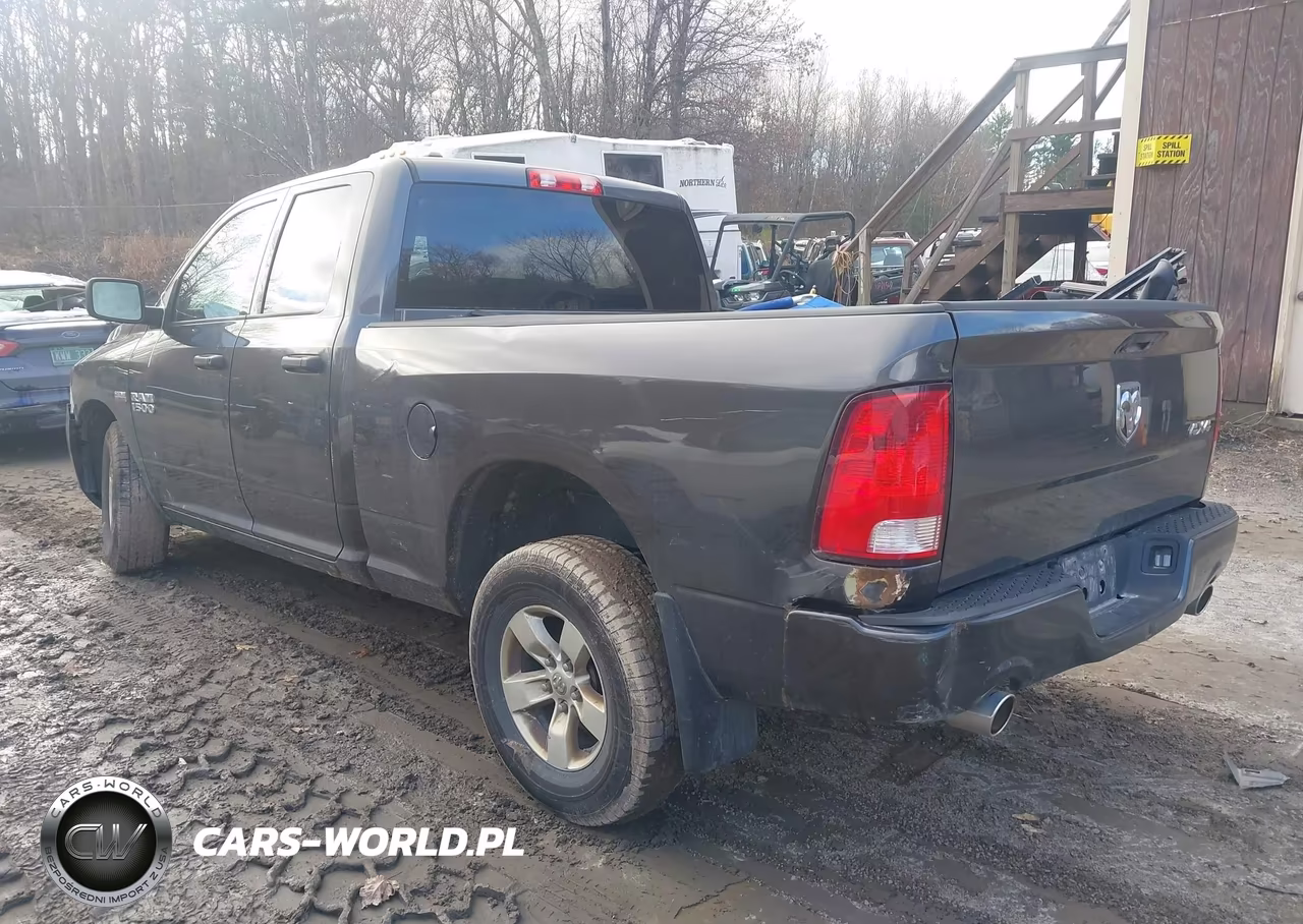 2018 Ram 1500 VIN:1C6RR7FT5JS214695 - 3