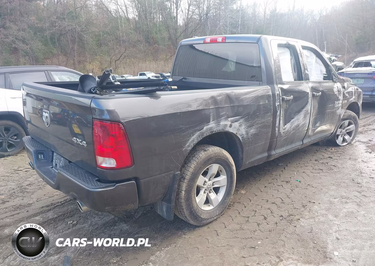 2018 Ram 1500 VIN:1C6RR7FT5JS214695 - 4