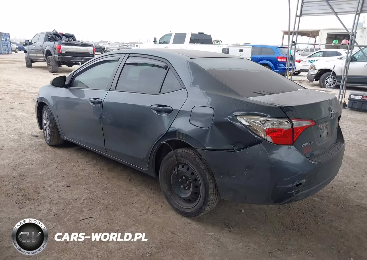 2014 Toyota Corolla Le VIN:5YFBURHE3EP037817 - 3