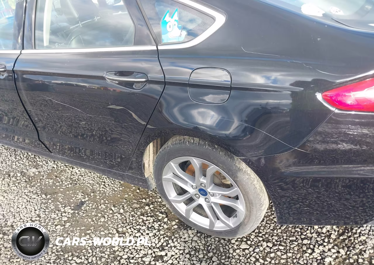 2020 Ford Fusion Hybrid Titanium VIN:3FA6P0RU4LR182405 - 6