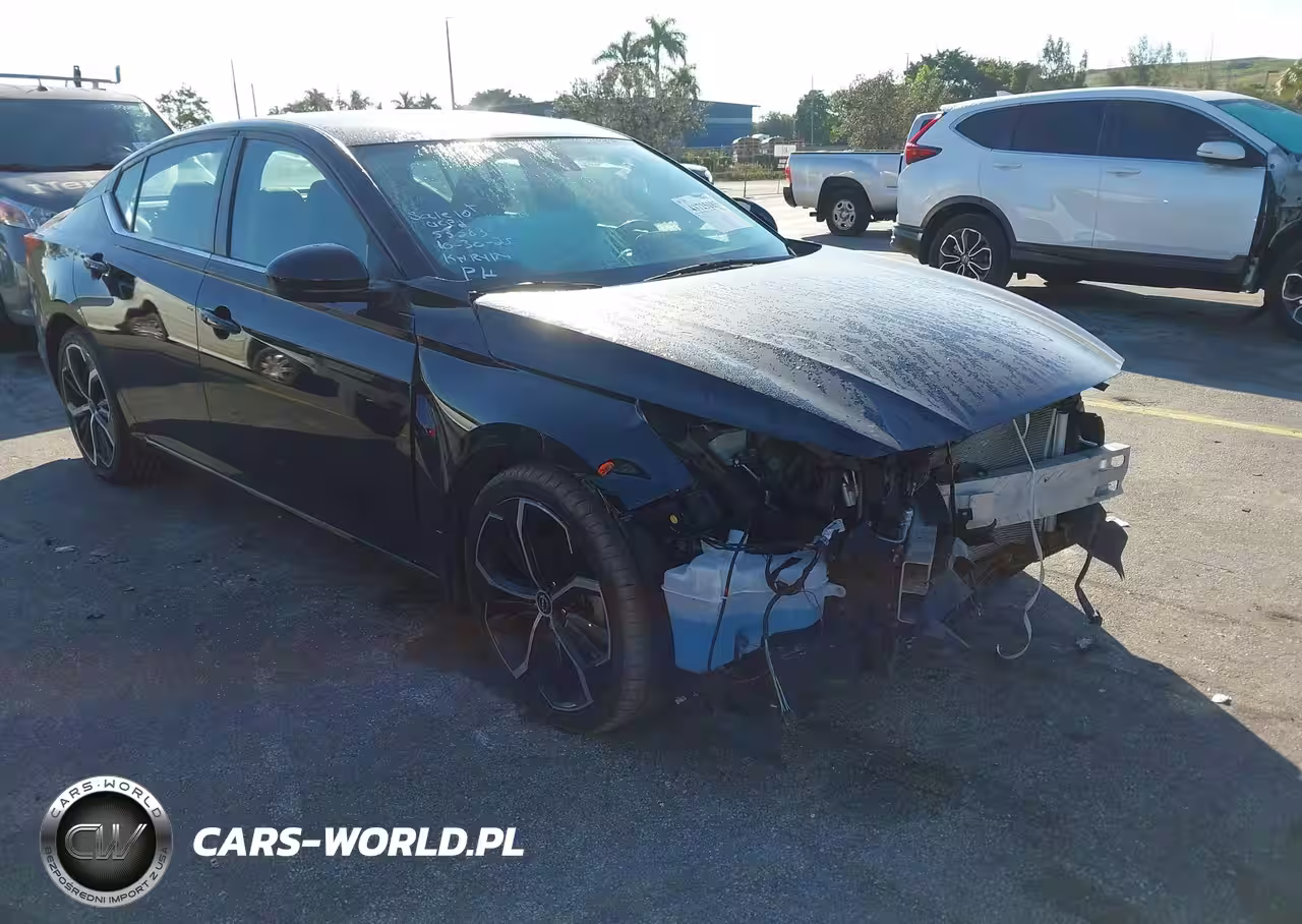 2022 Nissan Altima Sr