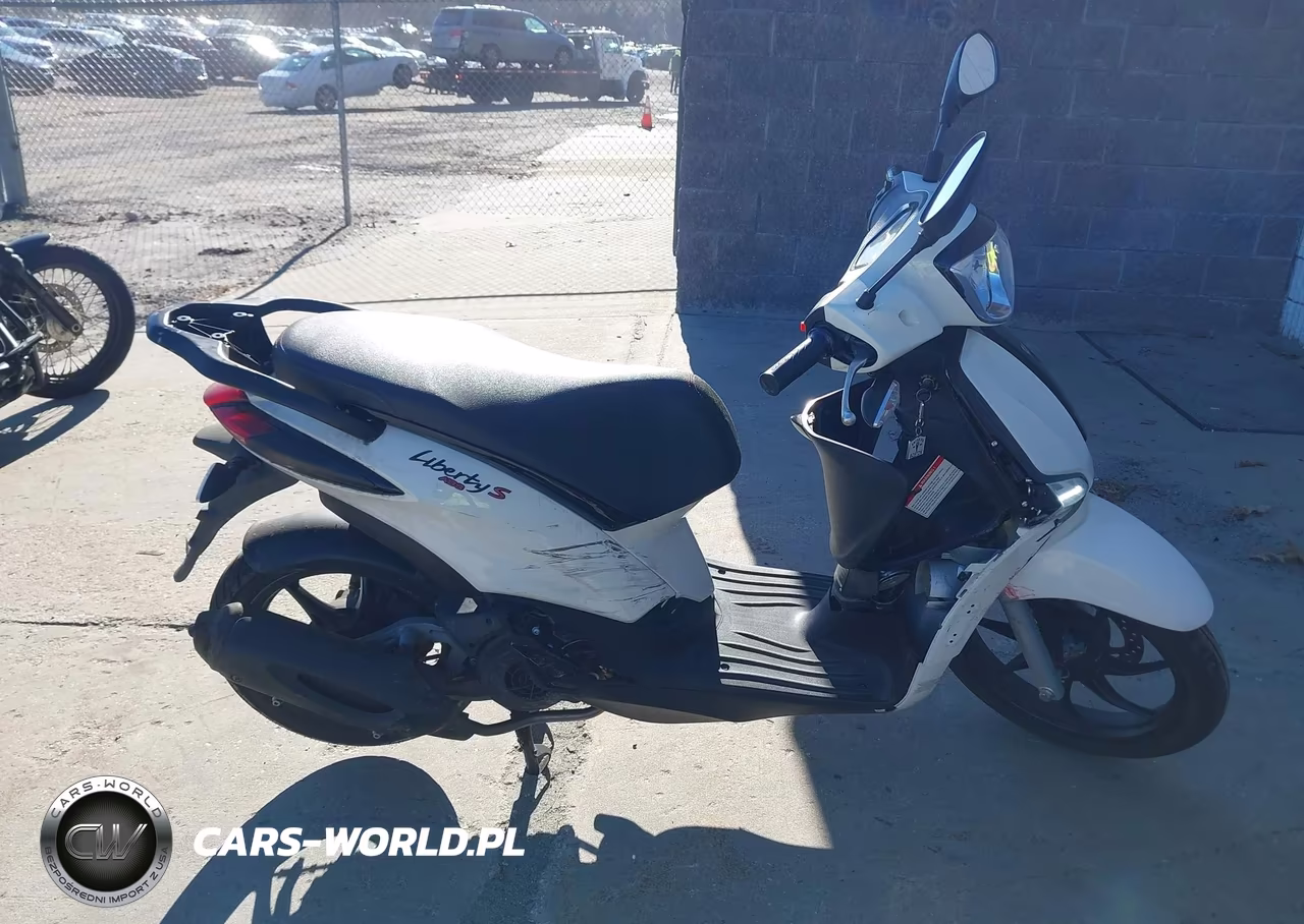 2024 Piaggio Liberty 150-150 S VIN:ZAPM898GXR7004995 - 12