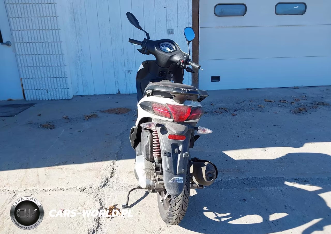 2024 Piaggio Liberty 150-150 S VIN:ZAPM898GXR7004995 - 6