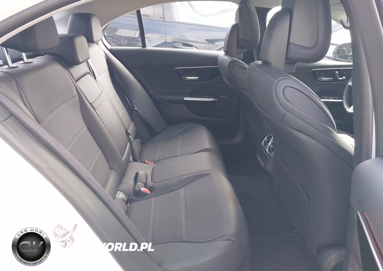 2025 Mercedes-Benz C 300 VIN:W1KAF4GB2SR255433 - 8