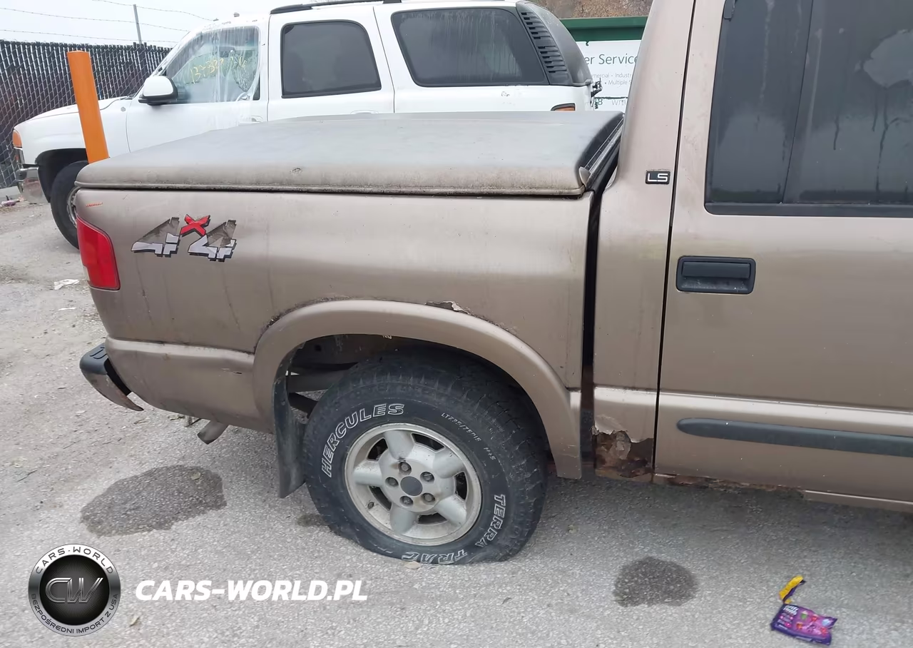 2004 Chevrolet S-10 Ls VIN:1GCDT13XX4K139750 - 12