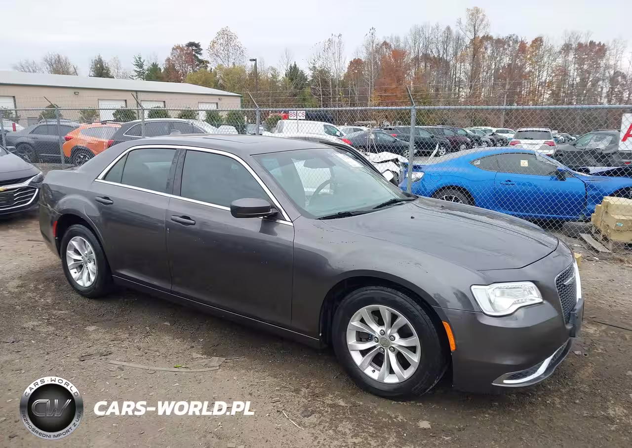 2015 Chrysler 300 Limited