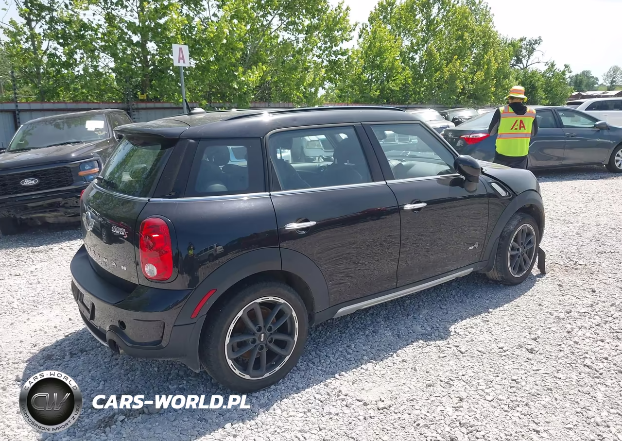 2016 Mini Countryman Cooper S VIN:WMWZC5C50GWU04312 - 4
