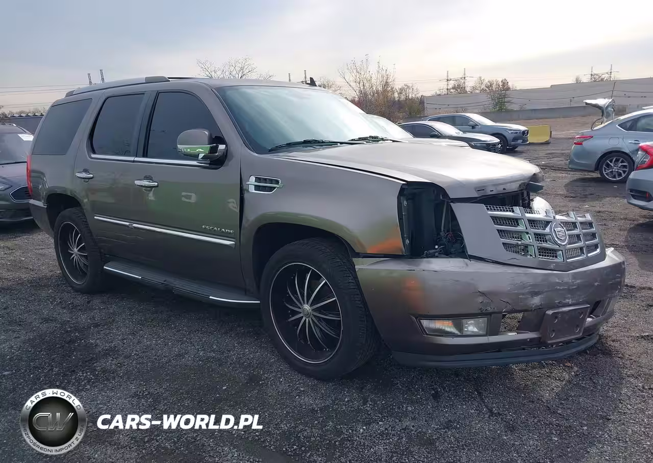 2013 Cadillac Escalade Luxury