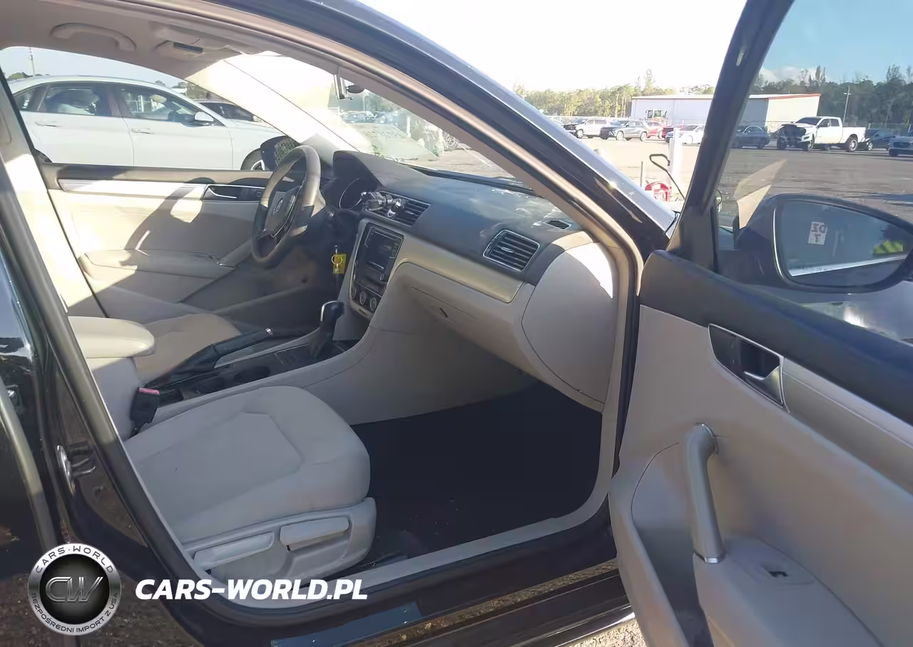 2016 Volkswagen Passat 1.8T S VIN:1VWAS7A30GC049088 - 5