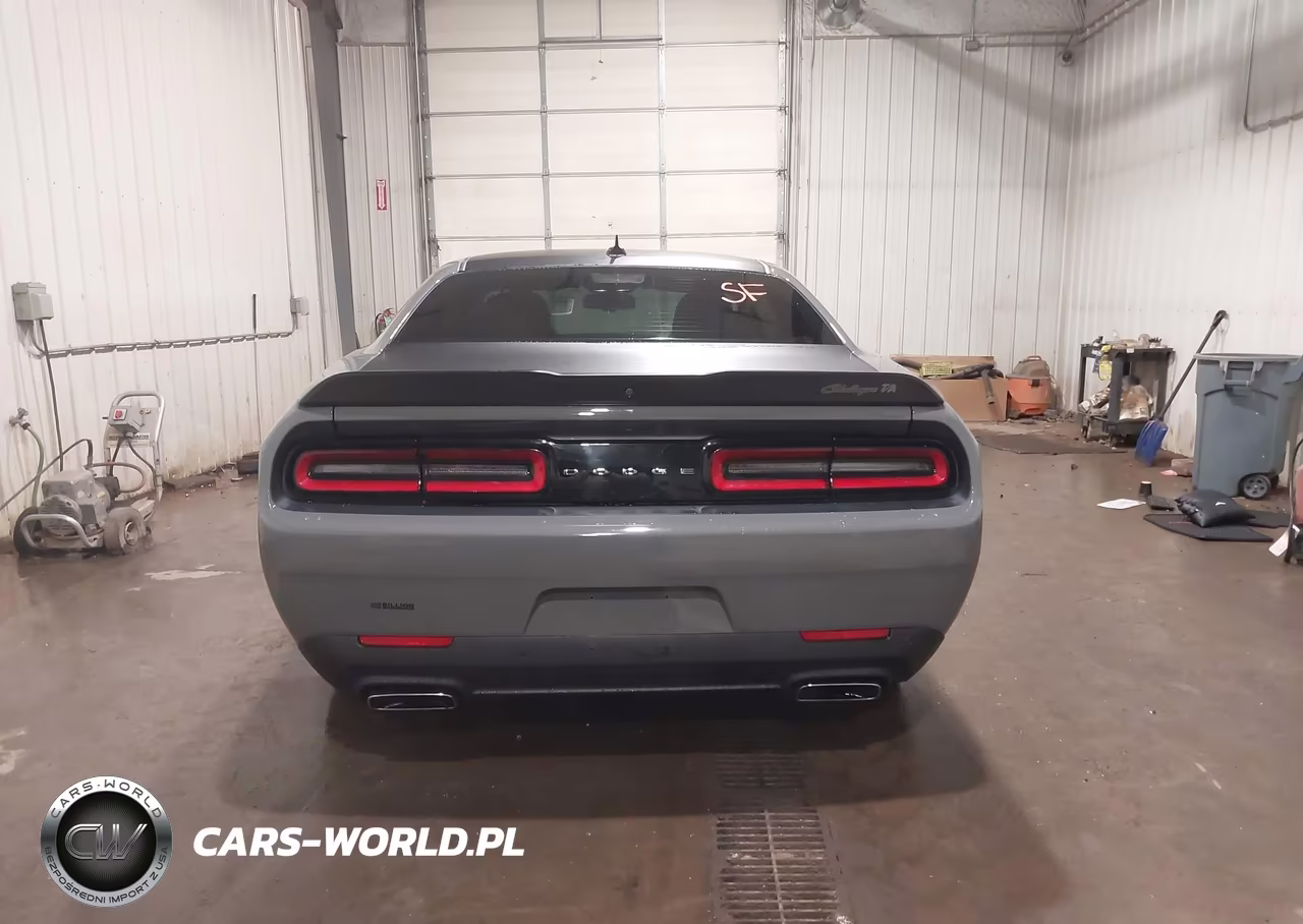 2023 Dodge Challenger R-T VIN:2C3CDZBTXPH692825 - 17