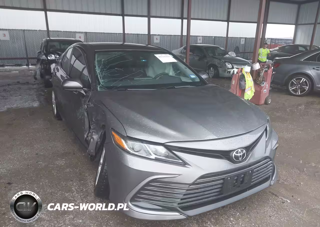 2022 Toyota Camry Le