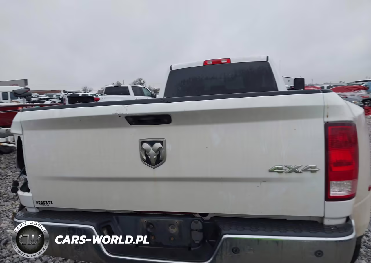 2017 Ram 3500 Tradesman 4X4 8' Box VIN:3C63RRGL7HG770590 - 15