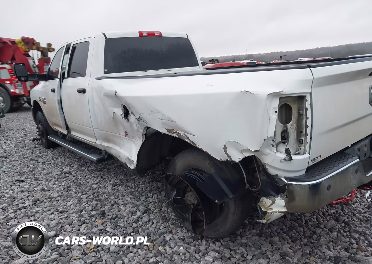 2017 Ram 3500 Tradesman 4X4 8' Box VIN:3C63RRGL7HG770590 - 3