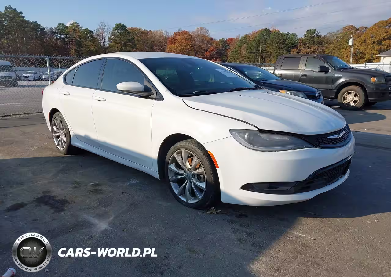 2015 Chrysler 200 S
