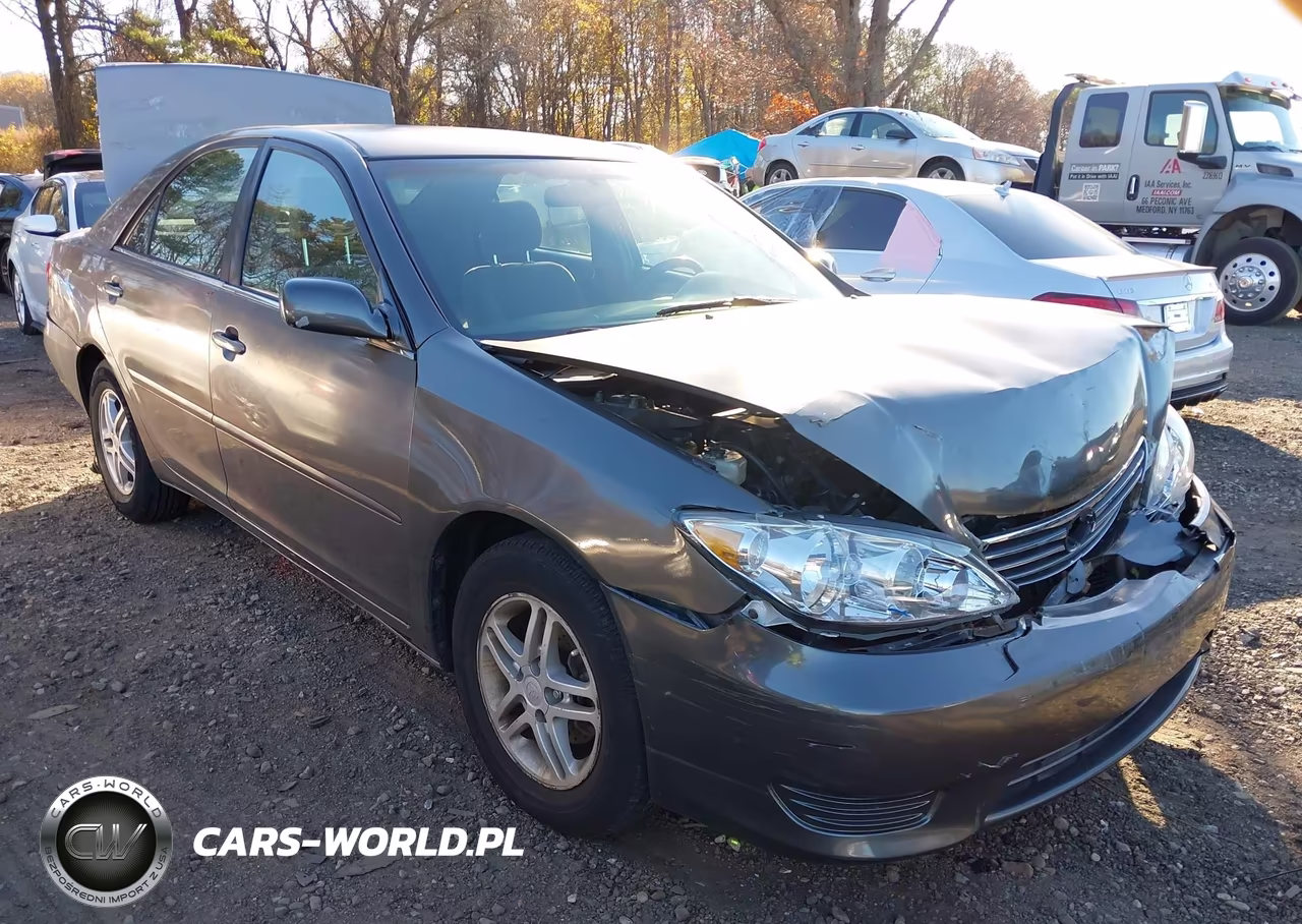 2005 Toyota Camry Le