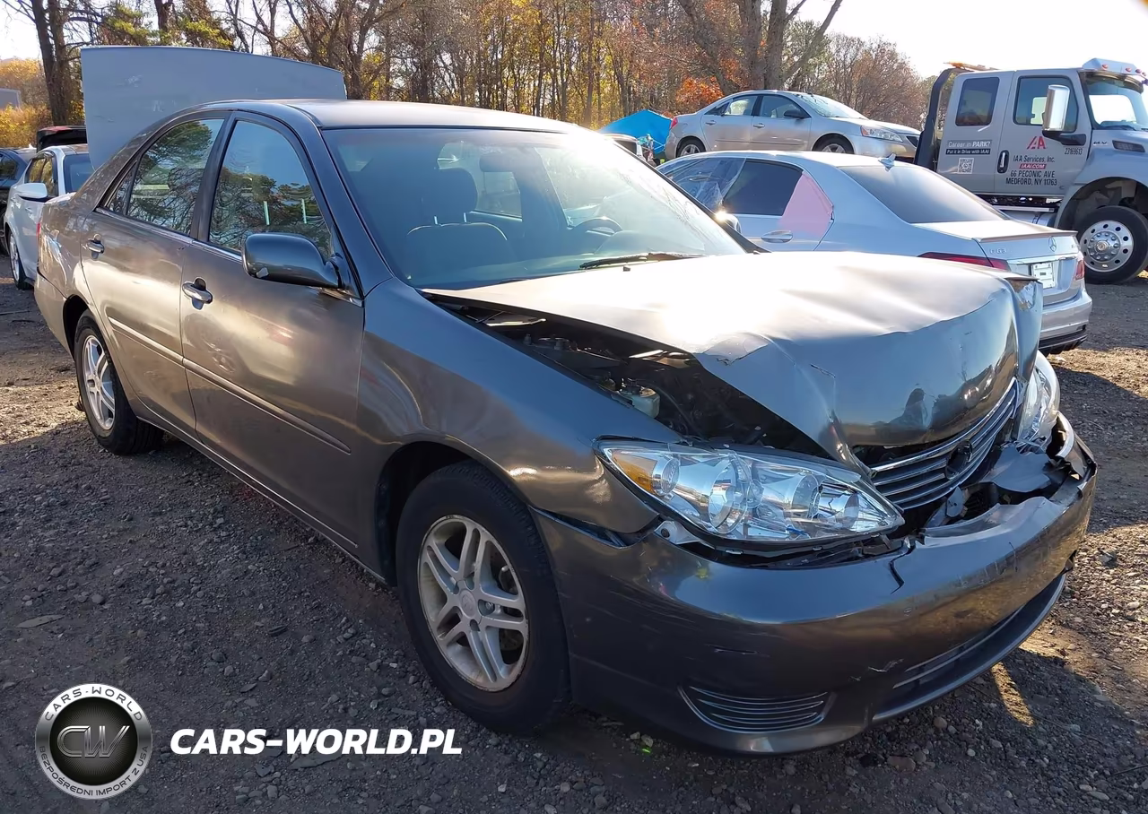 2005 Toyota Camry Le VIN:4T1BE32K15U561975 - 6
