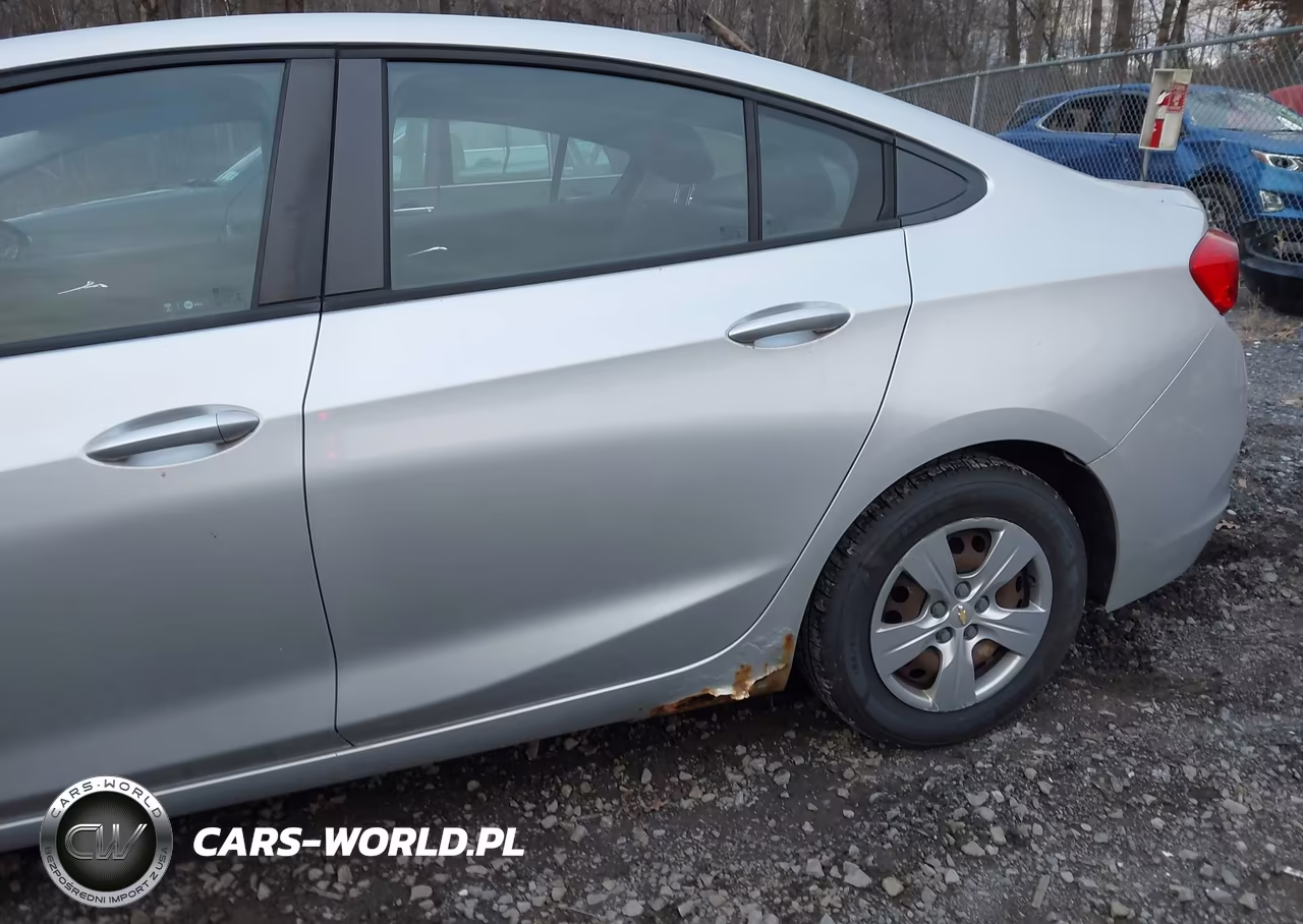 2017 Chevrolet Cruze Ls Auto VIN:1G1BC5SM1H7108152 - 6