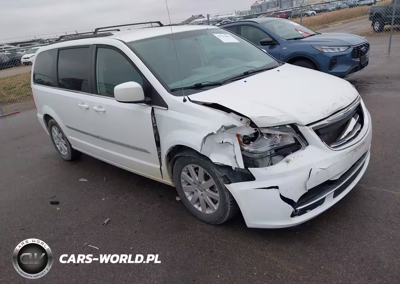 2015 Chrysler Town & Country Touring
