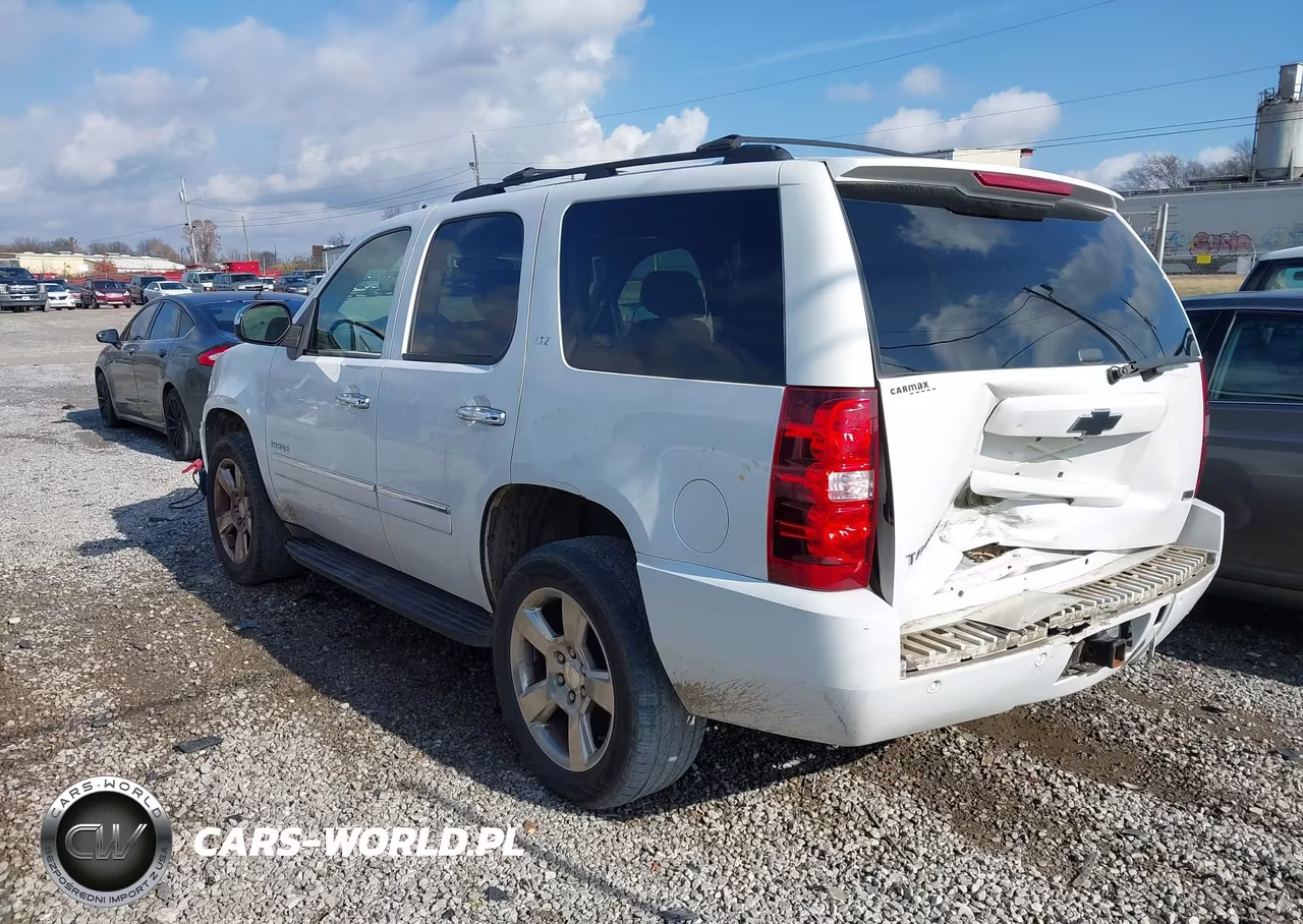 2011 Chevrolet Tahoe Ltz VIN:1GNSKCE02BR284945 - 3