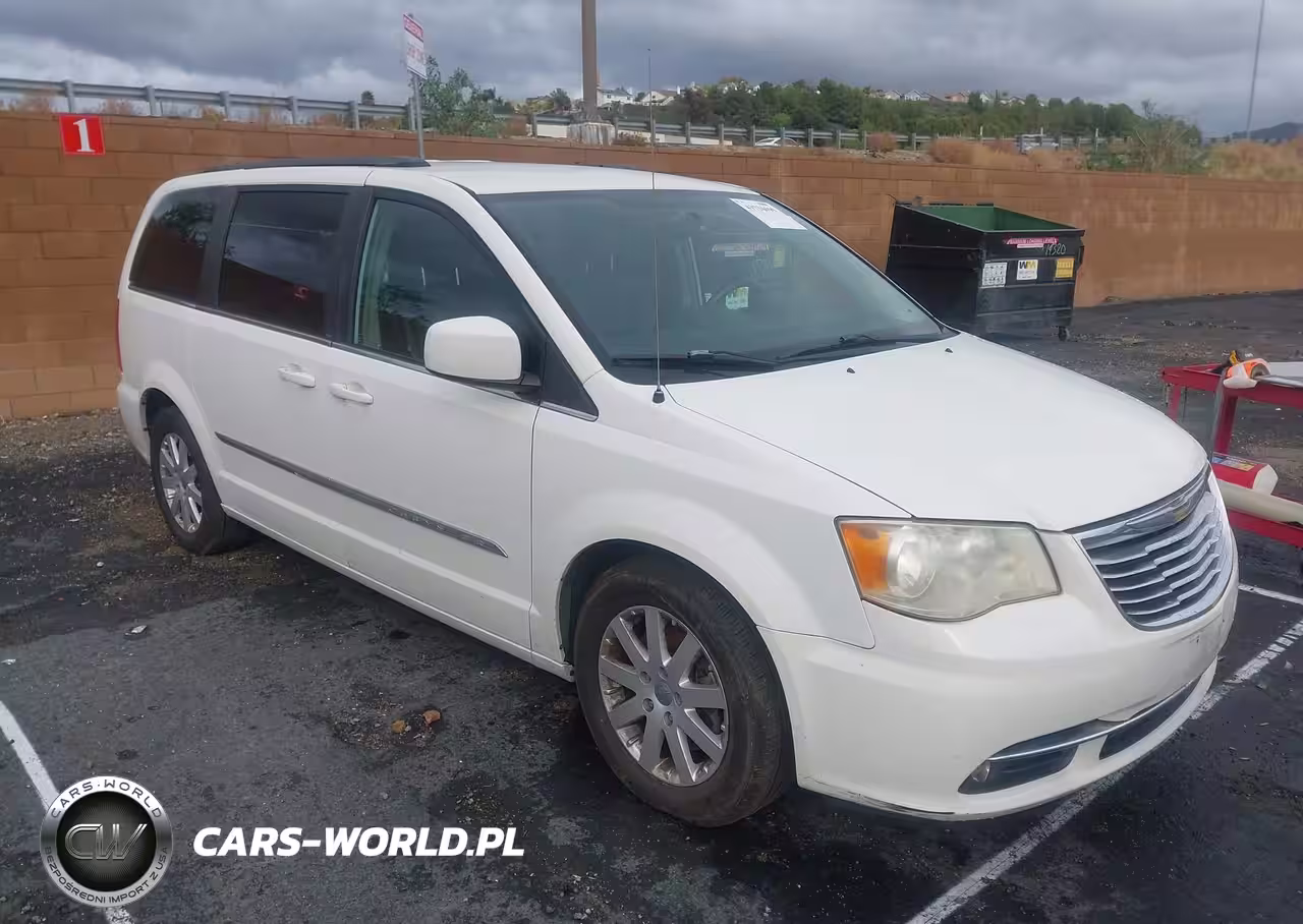 2013 Chrysler Town & Country Touring