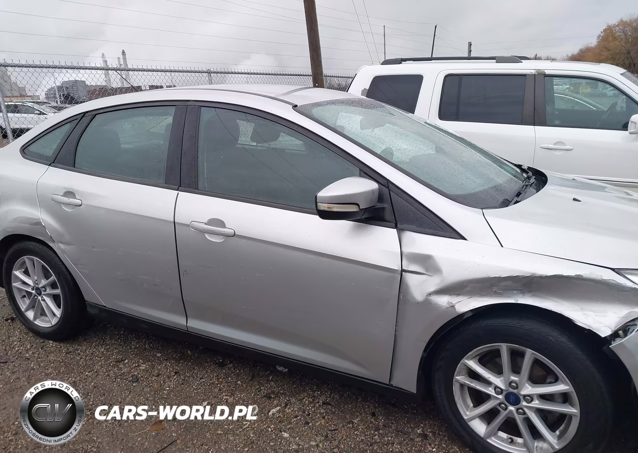 2015 Ford Focus Se VIN:1FADP3F20FL356002 - 13