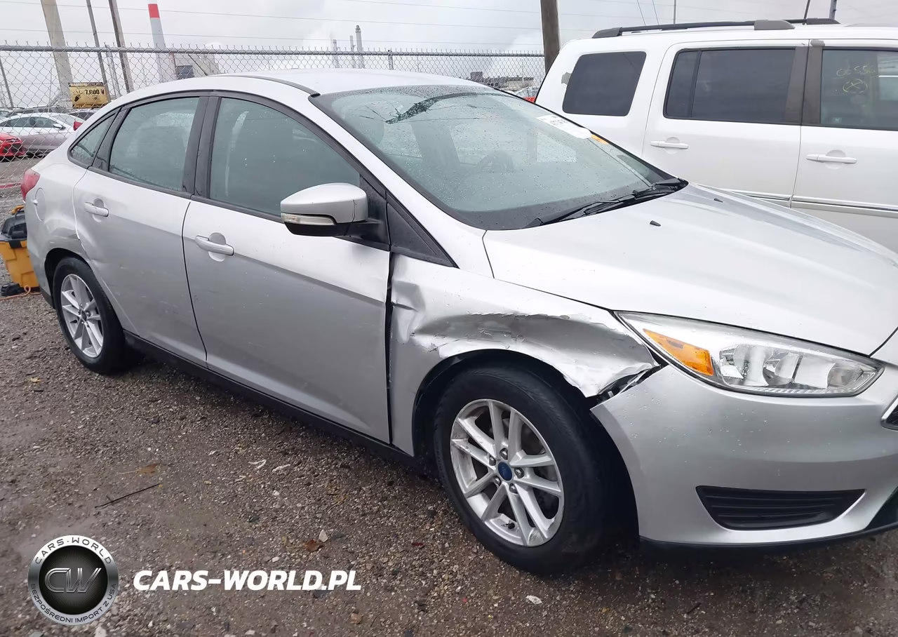 2015 Ford Focus Se VIN:1FADP3F20FL356002 - 6
