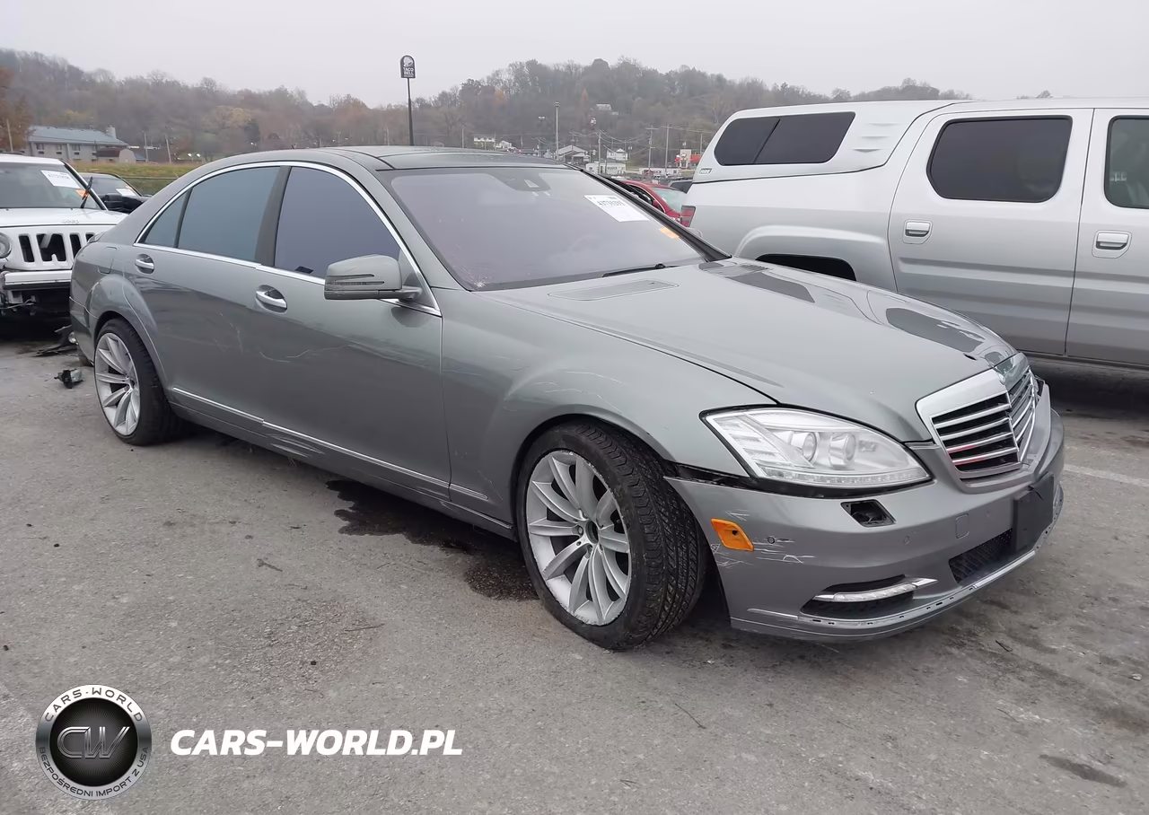2013 Mercedes-Benz S 550 4Matic