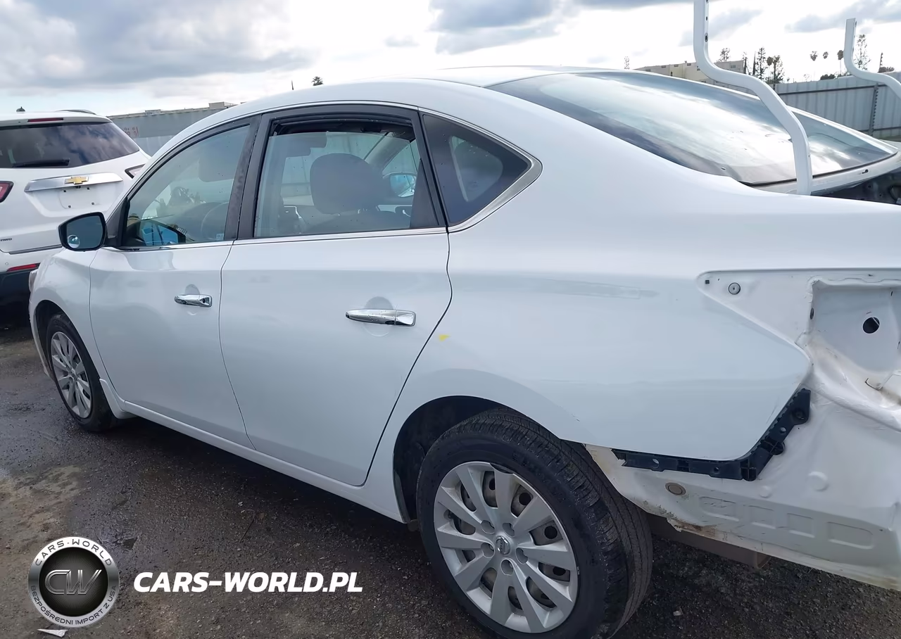 2016 Nissan Sentra S VIN:3N1AB7AP6GY304164 - 15