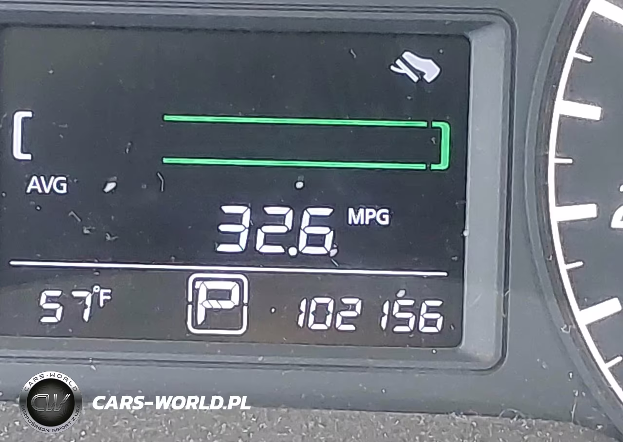 2016 Nissan Sentra S VIN:3N1AB7AP6GY304164 - 16