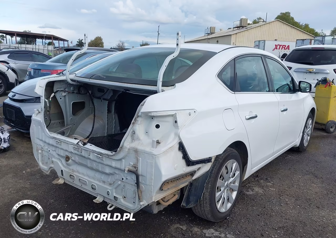 2016 Nissan Sentra S VIN:3N1AB7AP6GY304164 - 4