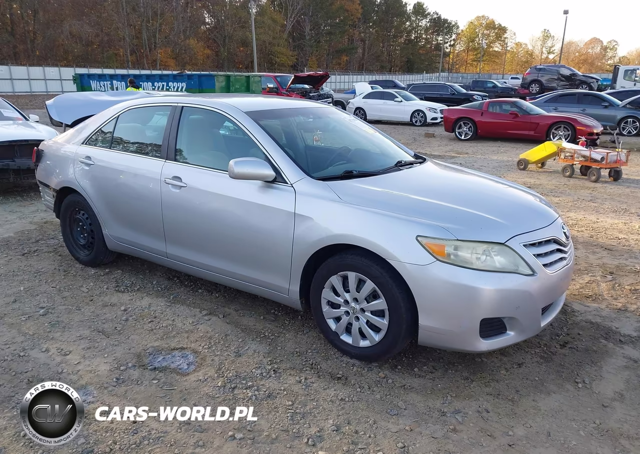 2011 Toyota Camry – zdjęcie 1 z 17