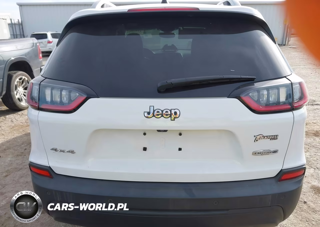 2020 Jeep Cherokee Latitude Plus 4X4 VIN:1C4PJMLB1LD584552 - 16