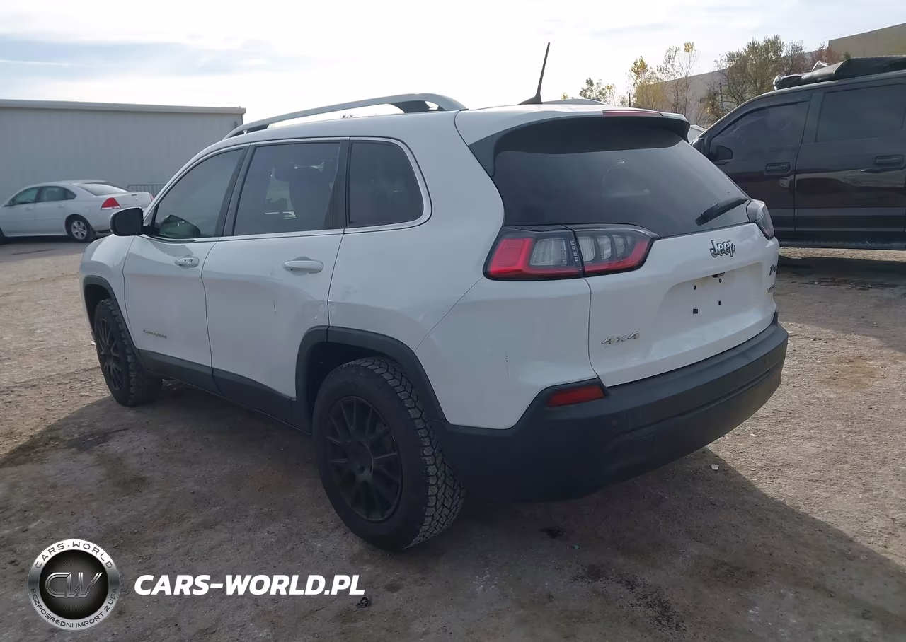 2020 Jeep Cherokee Latitude Plus 4X4 VIN:1C4PJMLB1LD584552 - 3